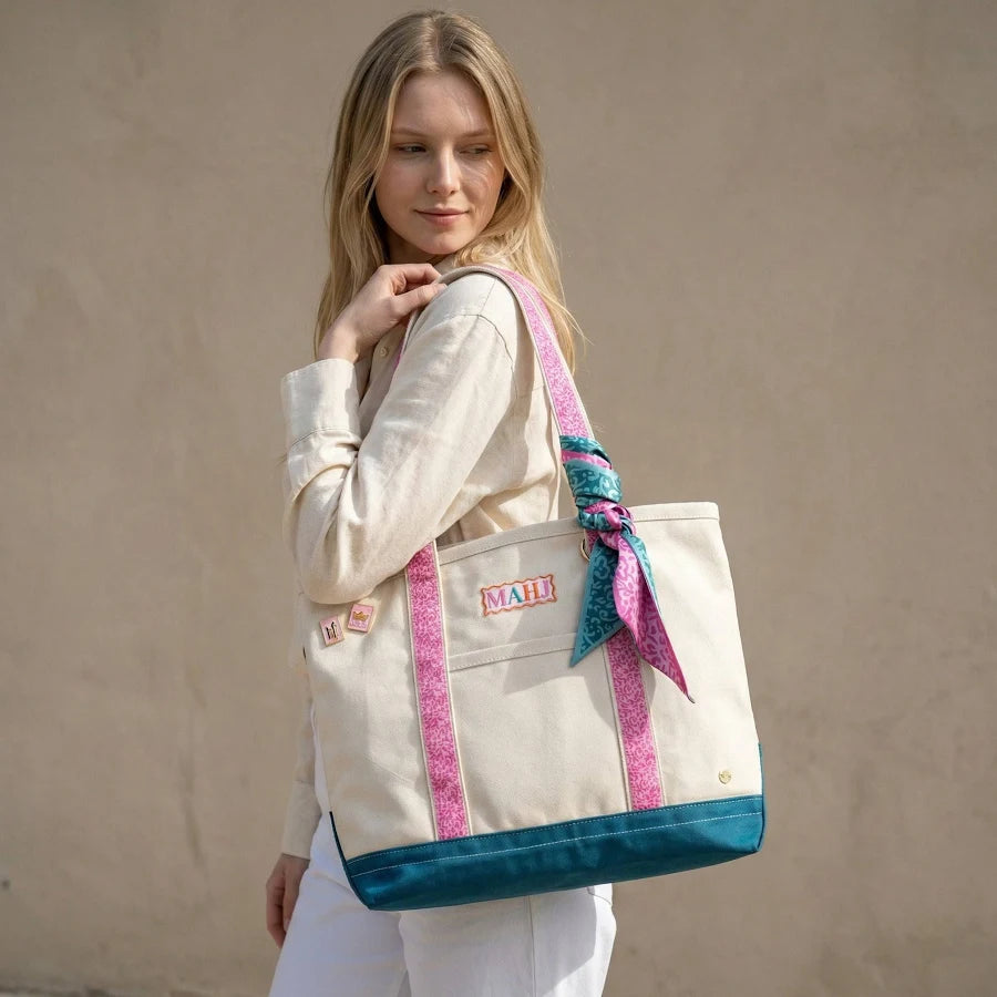 THE DARLING EFFECT CANVAS MAHJONG BAG W SCARF & PINS